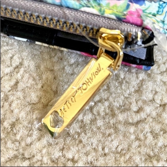Betsey Johnson Floral Wallet - Picture 4 of 13